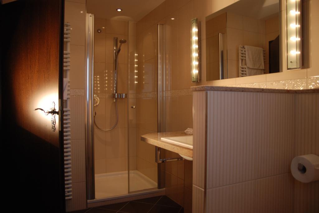 Hotel Sankt Maximilian Bernkastel-Kues Room photo